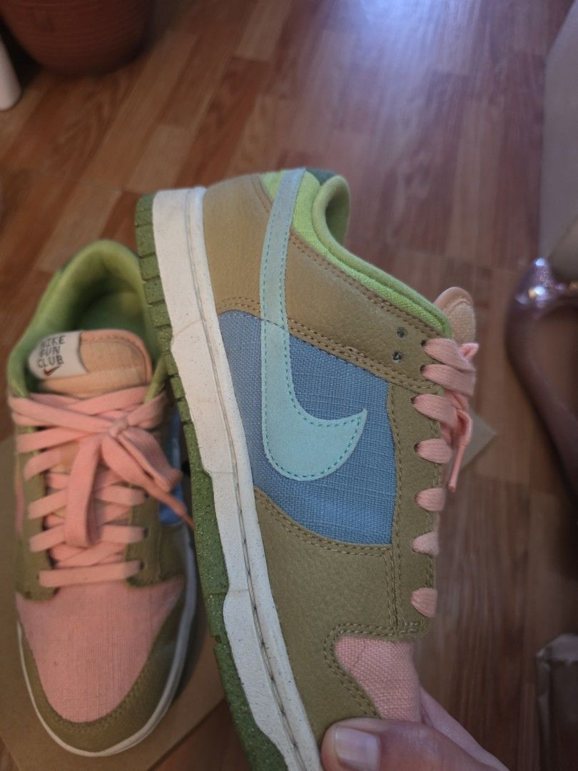 Nike SB Dunk Low Green Apple (Category: Sneakers) located in Manila. Submitted by libya.ann (Listing ID 1464164571, Image 2). Description: - Cool green apple Dunks - Unique embroidery detail on the heel - A must-have for any sneaker collection - Selling because I have too many pairs - Message me if you're interested!.