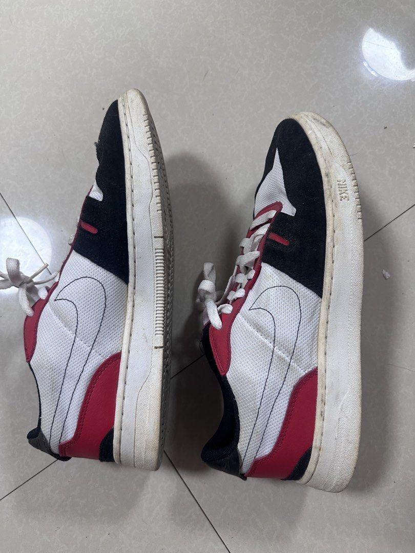 Nike Squash-Type Black Toe (Category: Sneakers) located in Las Pinas. Submitted by treyyywayyy (Listing ID 1464255400, Image 3). Description: FREE ACRYLIC SHOE BOX LOC: LAS PINAS OR DOUBLE DRAGON PASAY - Nike Sneakers - Size: US 10 (EUR 44) - Colorway: Black, White, and Red - Origin: Made in Indonesia.