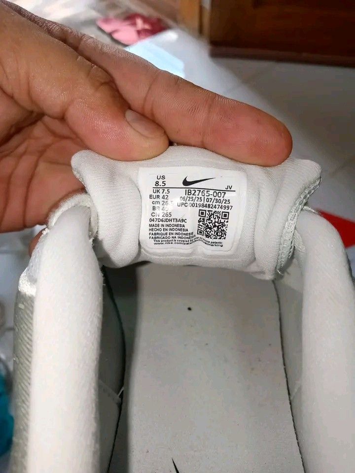 Nike Uplift SC Shoes (Category: Sneakers) located in Guihulngan. Submitted by johnjohndripgoods (Listing ID 1464352182, Image 2). Description: NIKE UPLIFT SC BRAND-NEW WITH BOX US 8.5 OPEN FOR VC DM.
