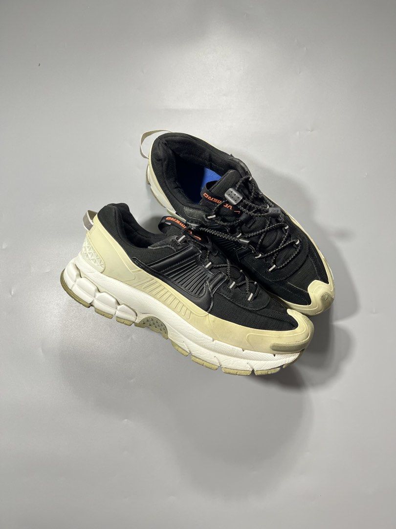 NIKE VOMERO 5 ROAM (Category: Casual Shoes) located in Pagadian. Submitted by criss_johnn (Listing ID 1464196154, Image 1). Description: NIKE VOMERO 5 ROAM Us 10 Eur 44 Cm 28 Excellent condition Thrifted pair Authentic Sign of usage only ₱1850 shipped✈️.
