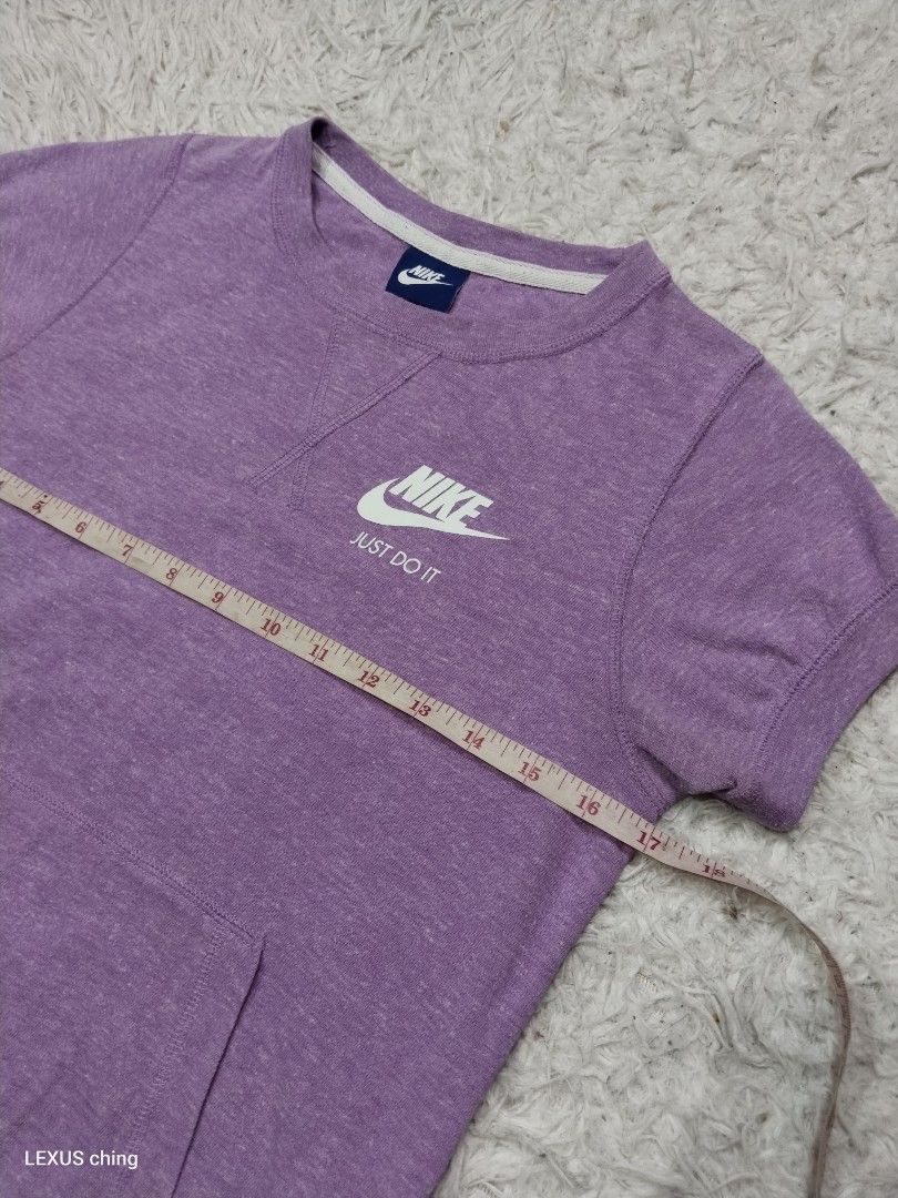 Nike womens crew neck with kangaroo pocket. (Category: Activewear) located in Manila. Submitted by lexusthrift1995 (Listing ID 1464148447, Image 3). Description: Size- LARGE on tag but fit to SMALL to MEDIUM Dimension- 17x22 good condition ‼️150.pesos plus shipping fee 💸MODE OF PAYMENT- GCASH payment first 🚛MODE OF DELIVERY- J&T or LALAMOVE 📍LOCATION- NORTH CALOOCAN CAMARIN BRGY.177 1705 SUNFLOWER STREET. 🗒Note: Please manage your expectation