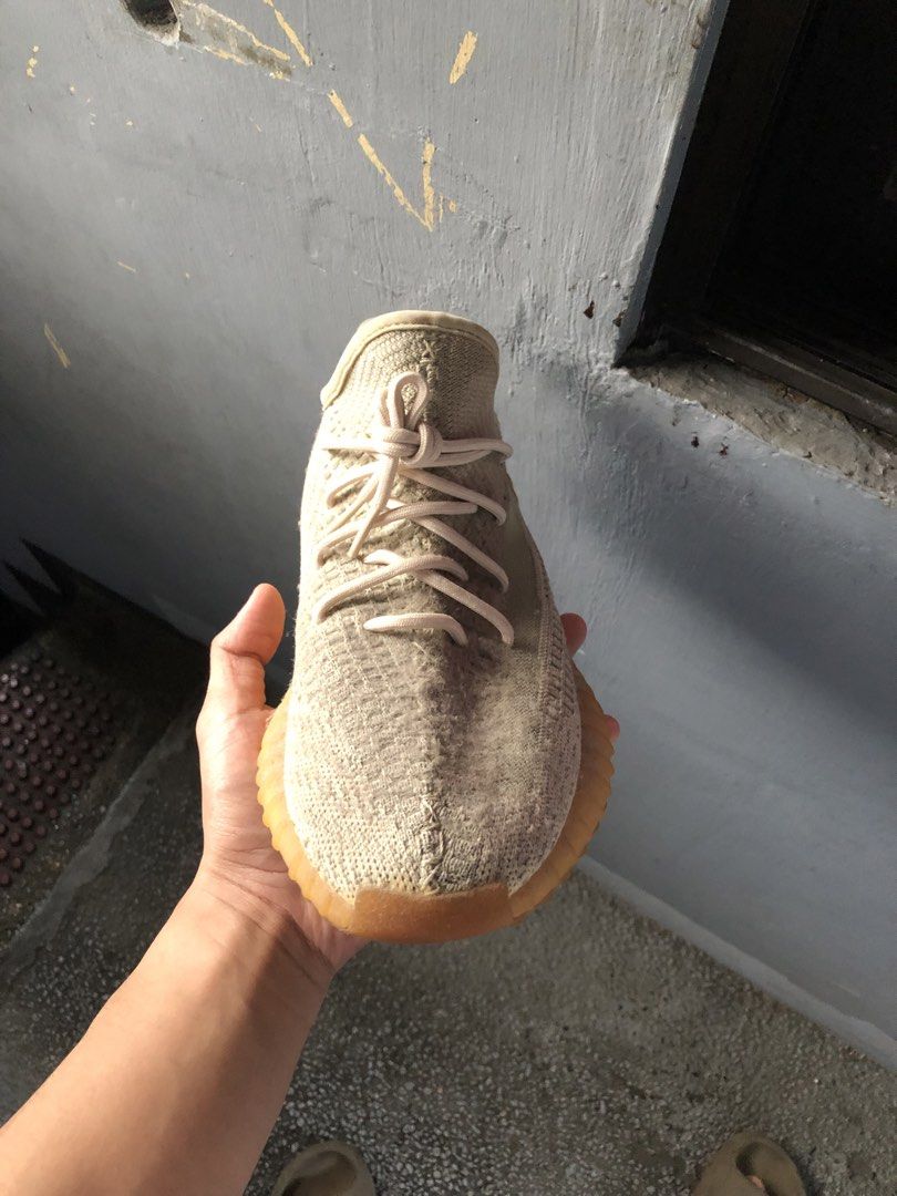 Nike Yeezy Boost 350 (Category: Sneakers) located in Manila. Submitted by ig.quio.vl (Listing ID 1464323039, Image 2). Description: Size US 8 no issue.