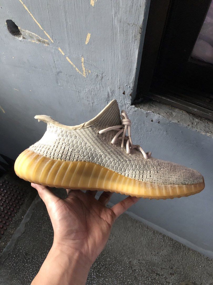 Nike Yeezy Boost 350 (Category: Sneakers) located in Manila. Submitted by ig.quio.vl (Listing ID 1464323039, Image 3). Description: Size US 8 no issue.