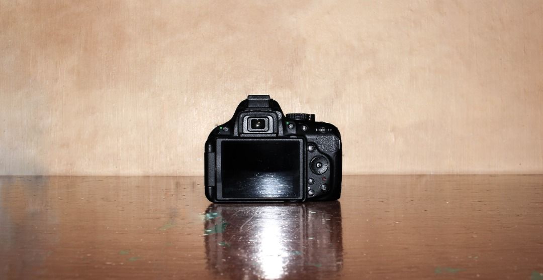 Nikon D5200 24.1mp Camera with Sigma 18-200mm Lens (Category: Cameras) located in Marikina City. Submitted by kristianity-ph (Listing ID 1464282984, Image 3). Description: Selling my personal Nikon D5200 DSLR camera with a versatile Sigma 18-200mm lens. Good for beginners, students, everyday photography, travel, and content creation. ✅ Key Specs: • 24.1MP DX-format CMOS Sensor • EXPEED 3 Image Processor • Full HD 1080p Video Recording • 39-Point 