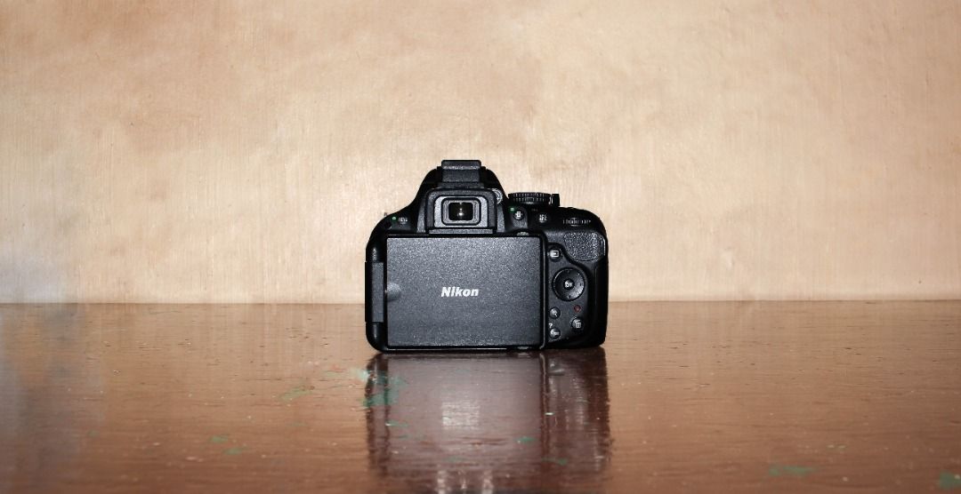 Nikon D5200 24.1mp Camera with Sigma 18-200mm Lens (Category: Cameras) located in Marikina City. Submitted by kristianity-ph (Listing ID 1464282984, Image 2). Description: Selling my personal Nikon D5200 DSLR camera with a versatile Sigma 18-200mm lens. Good for beginners, students, everyday photography, travel, and content creation. ✅ Key Specs: • 24.1MP DX-format CMOS Sensor • EXPEED 3 Image Processor • Full HD 1080p Video Recording • 39-Point 