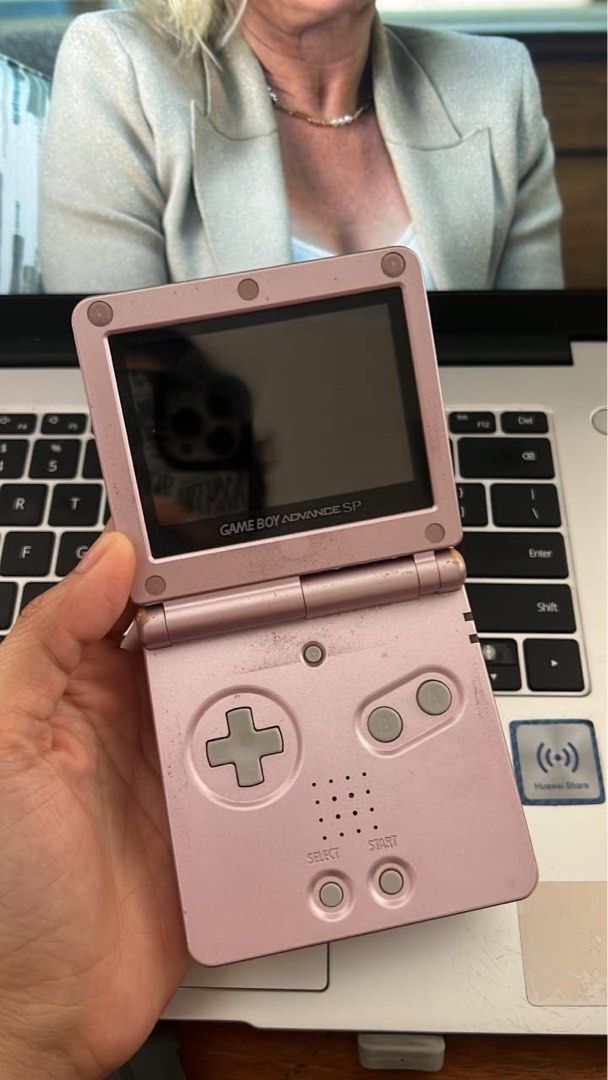 Nintedo DS Lite & Nintendo Game Boy Advance SP (Category: Nintendo) located in Bacoor. Submitted by financialrecoveryrack (Listing ID 1464192592, Image 3). Description: .