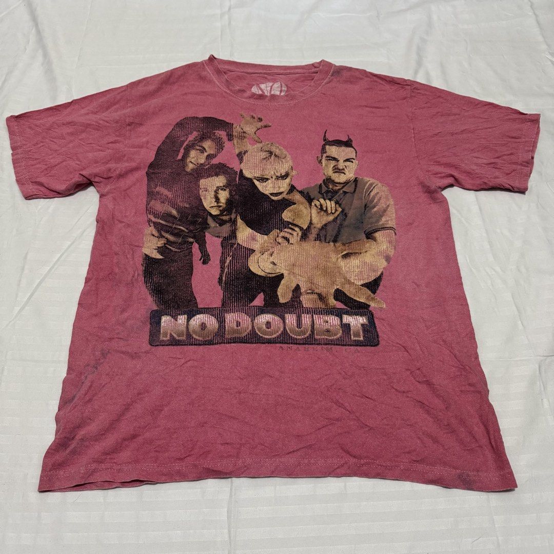 NO DOUBT (Category: Tshirts & Polo Shirts ) located in Pasig City. Submitted by jaaard (Listing ID 1464247629, Image 1). Description: No doubt Size M 20x26.5 Good condition need wash 2 pinholes left and right sleeve part blue stain issues pm me for more details.