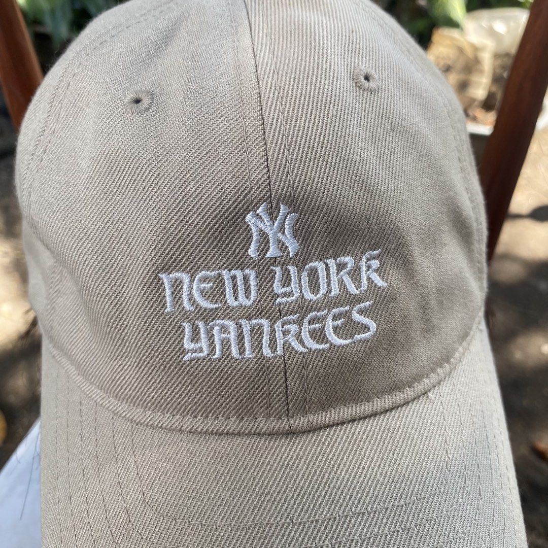 NY New York Yankess MLB CAP (Category: Caps & Hats) located in Rizal. Submitted by thrift_by_nel (Listing ID 1464144778, Image 2). Description: excellent conditon.
