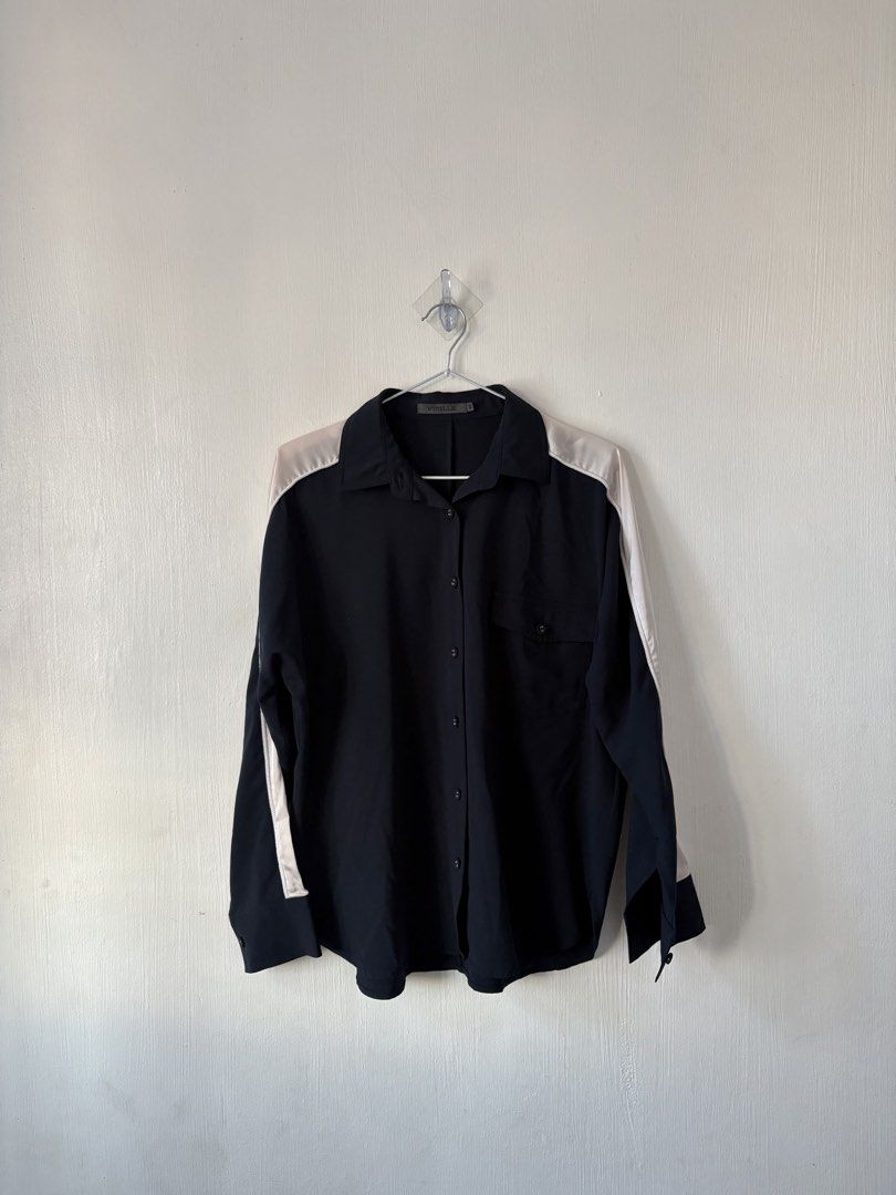 office top (Category: Longsleeves) located in Binangonan. Submitted by polinn.xx (Listing ID 1464155735, Image 1). Description: high quality s-m.