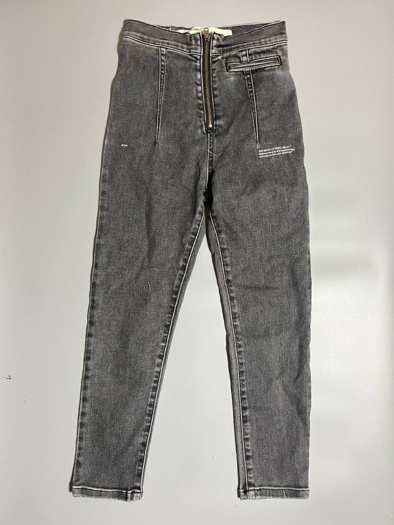 OFF-WHITE "DENIM LABEL" Grey Zipper Jeans (Category: Jeans) located in Lucena. Submitted by sth.archvl (Listing ID 1464190467, Image 1). Description: In great condition No flaws Size small Size small Measurements Waist 12 Length 33 Leg opening 5 Front rise 12.5.
