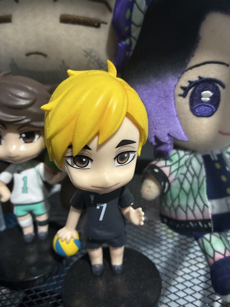 Oikawa and Atsumu Mini Figure (Category: Figurines & Statues) located in Llanera. Submitted by sellerfanfic (Listing ID 1464166709, Image 2). Description: No marking! Good condition 80 each message for more with freebies.