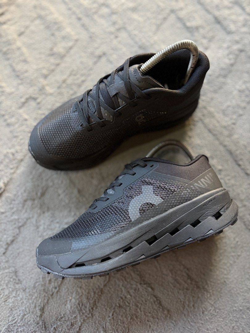 ON Running Cloudswift Black Swiss Engineering Running Shoes (Category: Sneakers) located in Lapu Lapu. Submitted by jadegodine04736 (Listing ID 1464282854, Image 3). Description: - ON Running Cloudswift Shoes - Color: Black - Size: US W6 / EU37 / UK4 / JP23 - Swiss Engineering - Ideal for running and everyday wear - Comfortable and lightweight.
