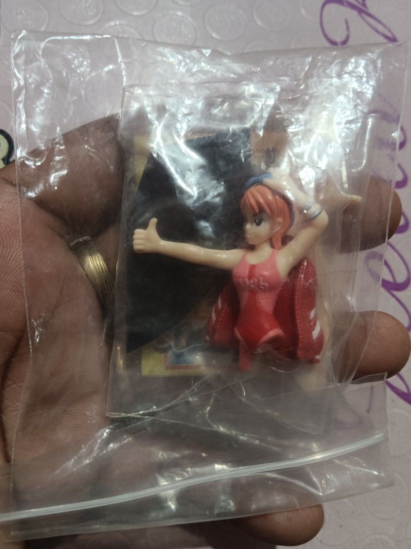 One piece characters (Category: Action & Battle Toys) located in Pasig City. Submitted by rednaxela_rich (Listing ID 1464312373, Image 3). Description: 17pcs bandai one piece minis character set.