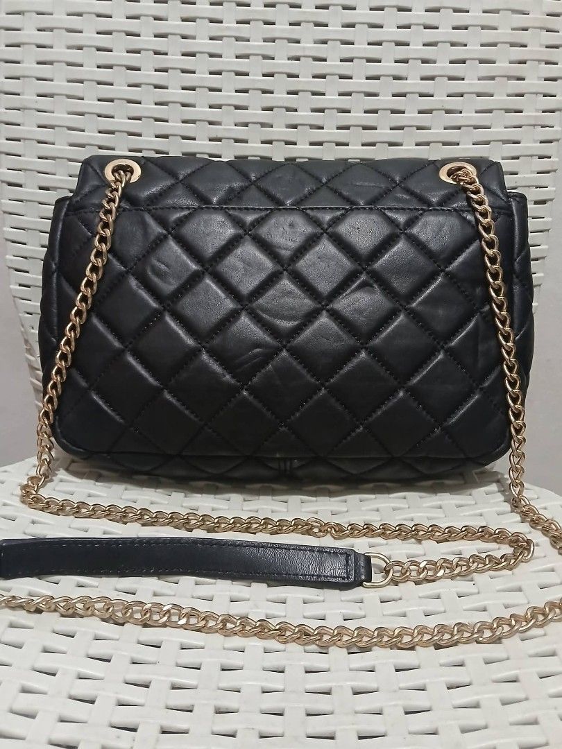 ORIG MICHAEL KORS QUILTED TWO WAY🔥❤️ (Category: Activewear) located in Manila. Submitted by jecelstylebags (Listing ID 1464290429, Image 3). Description: ORIG MICHAEL KORS QUILTED TWO WAY🔥❤️.