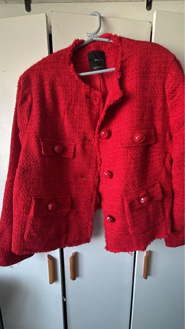 Original MANGO tweed blazer (Category: Coats, Jackets and Outerwear) located in Imus. Submitted by fatty08 (Listing ID 1464173176, Image 1). Description: USA 1XL for plus size.