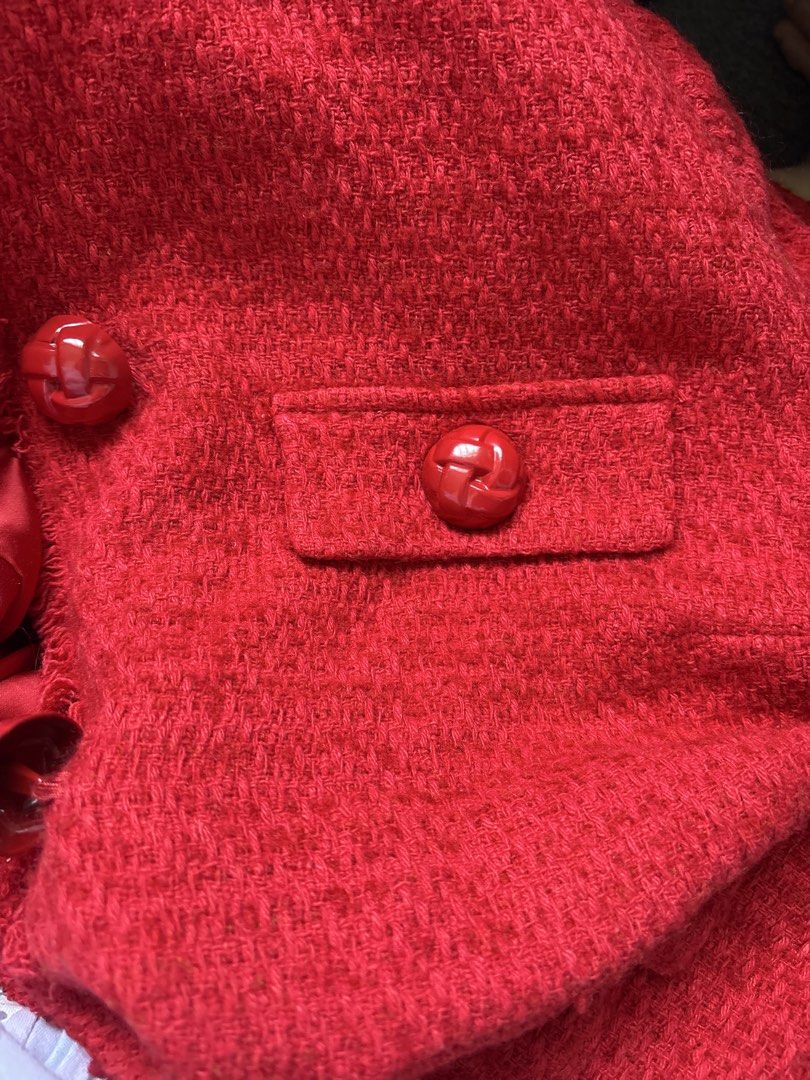Original MANGO tweed blazer (Category: Coats, Jackets and Outerwear) located in Imus. Submitted by fatty08 (Listing ID 1464173176, Image 3). Description: USA 1XL for plus size.