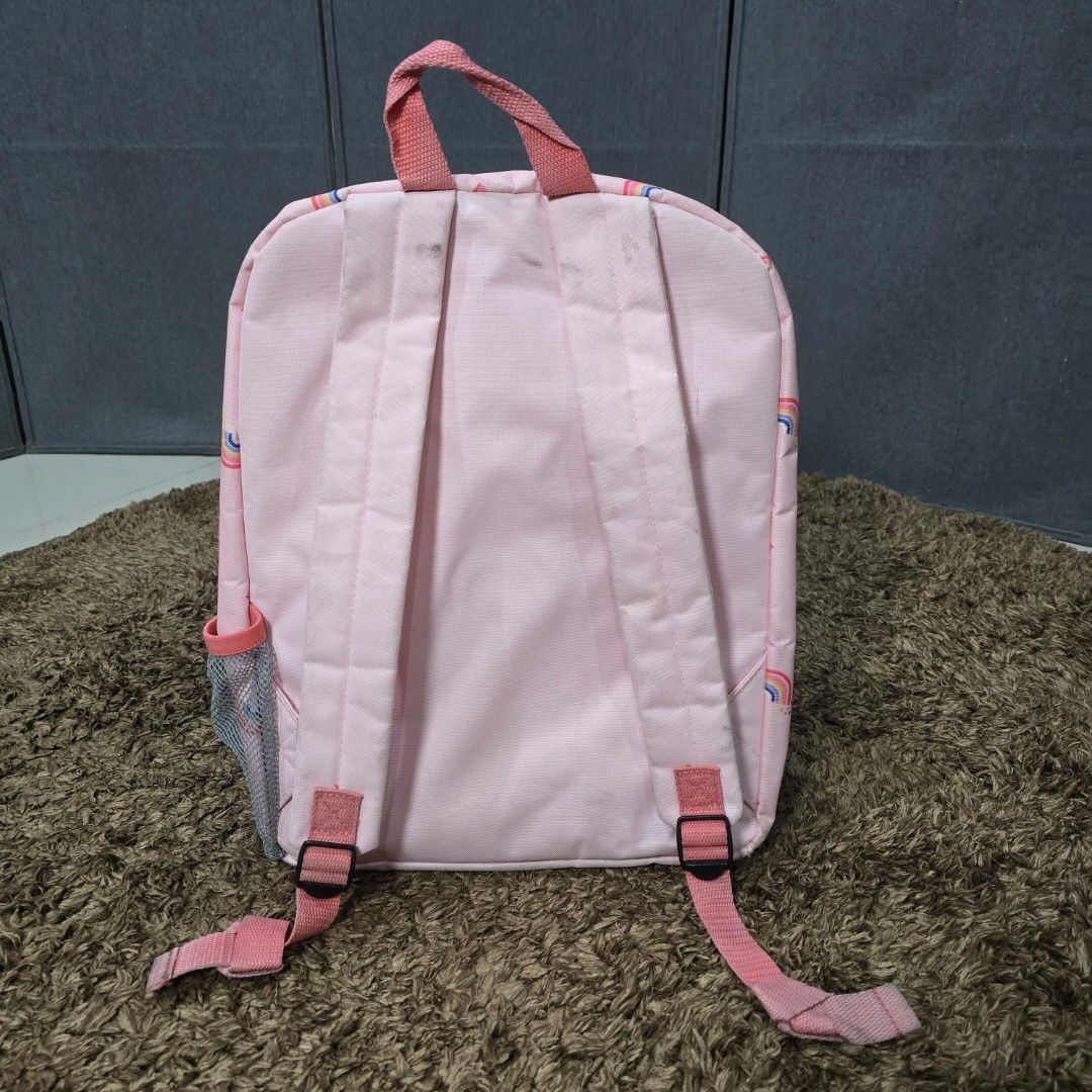 Osh Kosh Skip Hop Pink Kid's Backpack (Category: Babies & Kids Fashion) located in Antipolo. Submitted by millennialthrifter (Listing ID 1464250857, Image 3). Description: Skip Hop Osh Kosh Kids Backpack good condition. just needs cleaning.