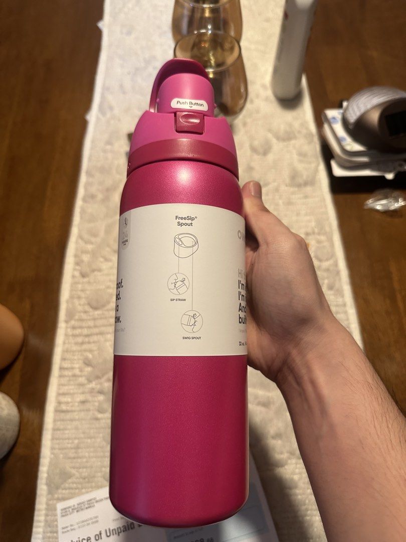 Owala Freesip 32oz Tumbler (Category: Water Bottles & Tumblers) located in Pasig City. Submitted by woahbenedict21 (Listing ID 1464294696, Image 1). Description: Brand New Bought abroad Target Mall (USA) No dents or scratches 32oz Does not include box since it was bought in target not in Owala store..