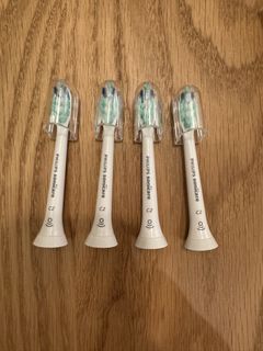 （分類：）位於 。 由 cherrrrieee 提交（商品編號 1464297733，圖片 1）。簡介： 。
