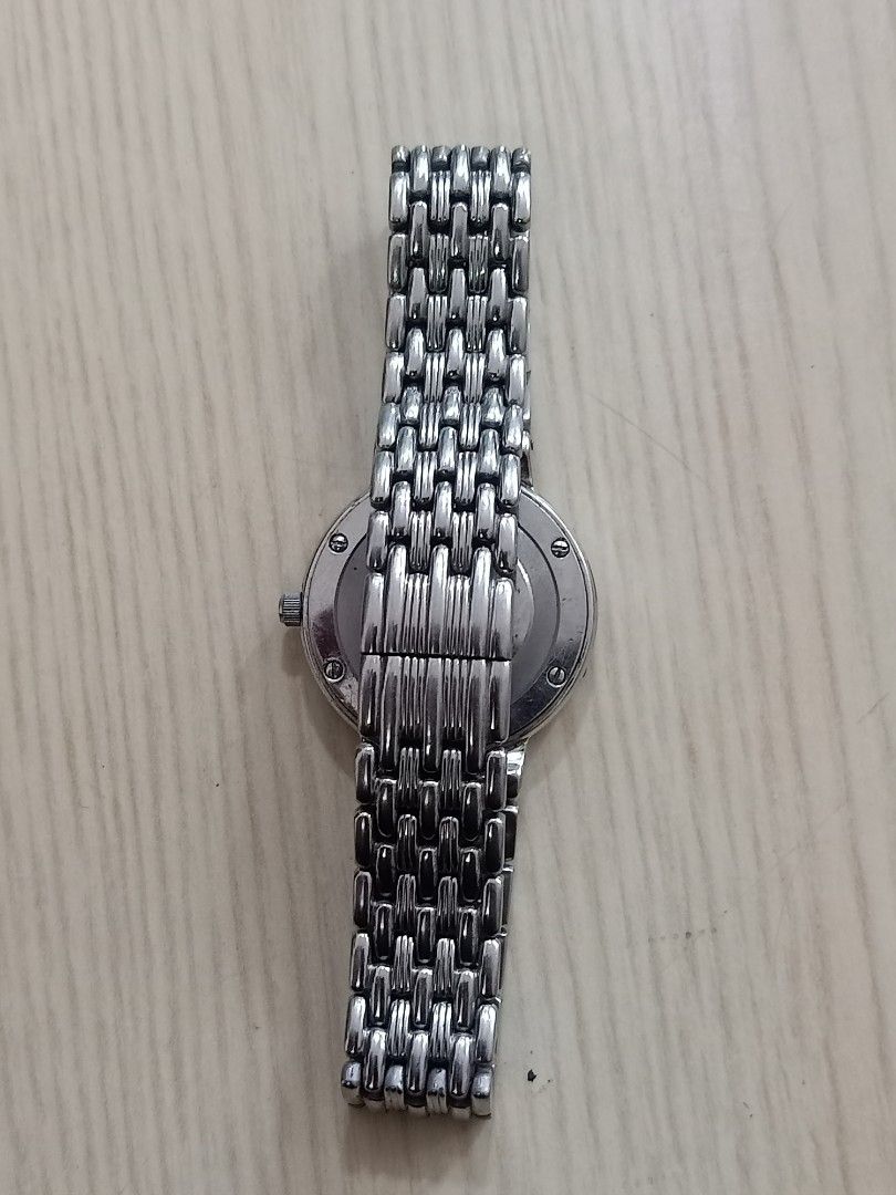 Piagget (Category: Women's Watches) located in Las Pinas. Submitted by quick_deals_great_finds2 (Listing ID 1464200490, Image 3). Description: Quartz with battery 25mm Fits wrist 6.8 inches.
