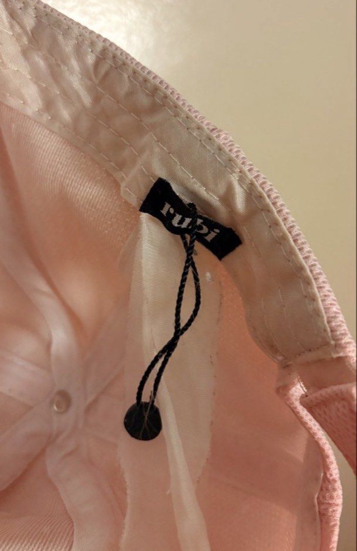 Pink Cotton On Rubi Cap (Category: Caps & Hats) located in Tagaytay City. Submitted by lilyzobel (Listing ID 1464176195, Image 2). Description: .