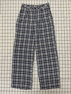 (Category: ) located in . Submitted by thriftwithrth.2 (Listing ID 1464254217, Image 1). Description: .