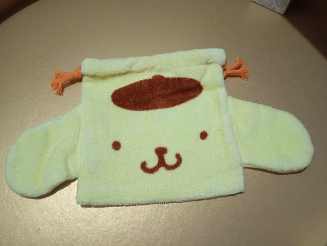Pompompurin set (Category: Babies & Kids Fashion) located in Manila. Submitted by ysabel1102 (Listing ID 1464143187, Image 1). Description: pompompurin set of string pouch and small hand towel.