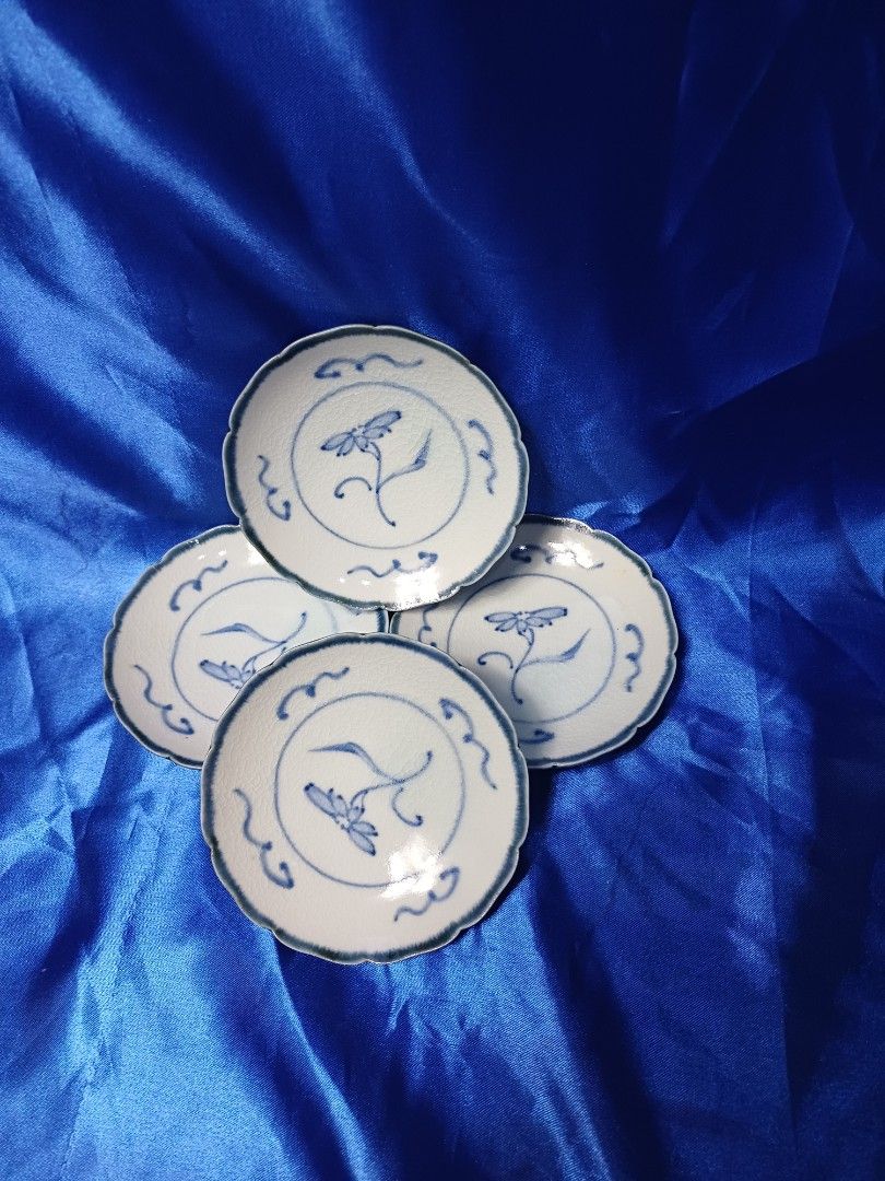 Porcelain side dish plate/saucer (Category: Dinnerware & Cutlery) located in Quezon City. Submitted by swiftmoonart (Listing ID 1464284048, Image 2). Description: Japanese porcelain /ceramic side dish plate .. 4 pcs comes in a box..