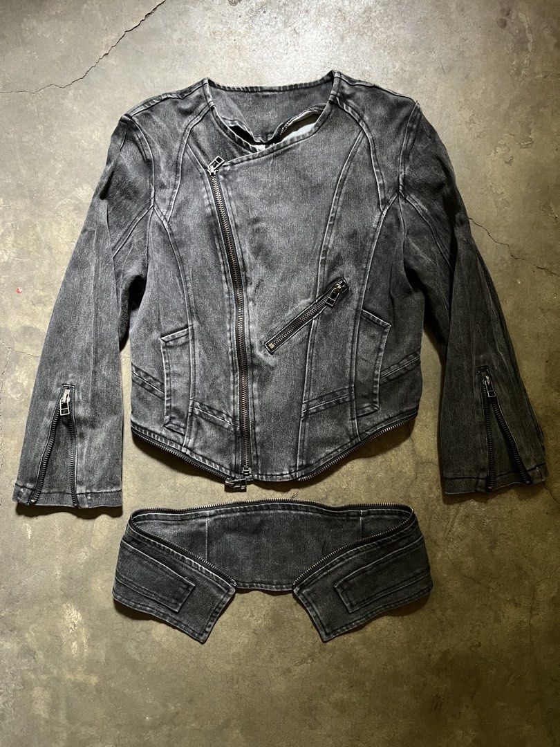 Vintage/archive style washed gray denim moto jacket (Category: Coats, Jackets and Outerwear) located in Manila. Submitted by ljpgdn (Listing ID 1462420252, Image 2). Description: Dm me for more deets :).