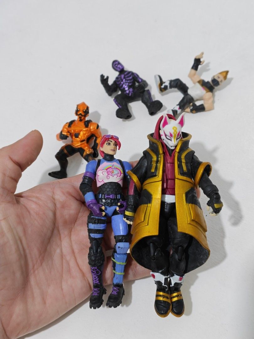 Preloved Action Figures Fortnite TAKE ALL (Category: Action & Battle Toys) located in Pasig City. Submitted by dian.juliet (Listing ID 1464254167, Image 2). Description: ▪️Preloved from USA ▪️What you see is what you get. ▪️Colors may vary due to lightning. ▪️Flaws are barely noticeable. ▪️Feel free to message me for other details. :) 🖤 dian.