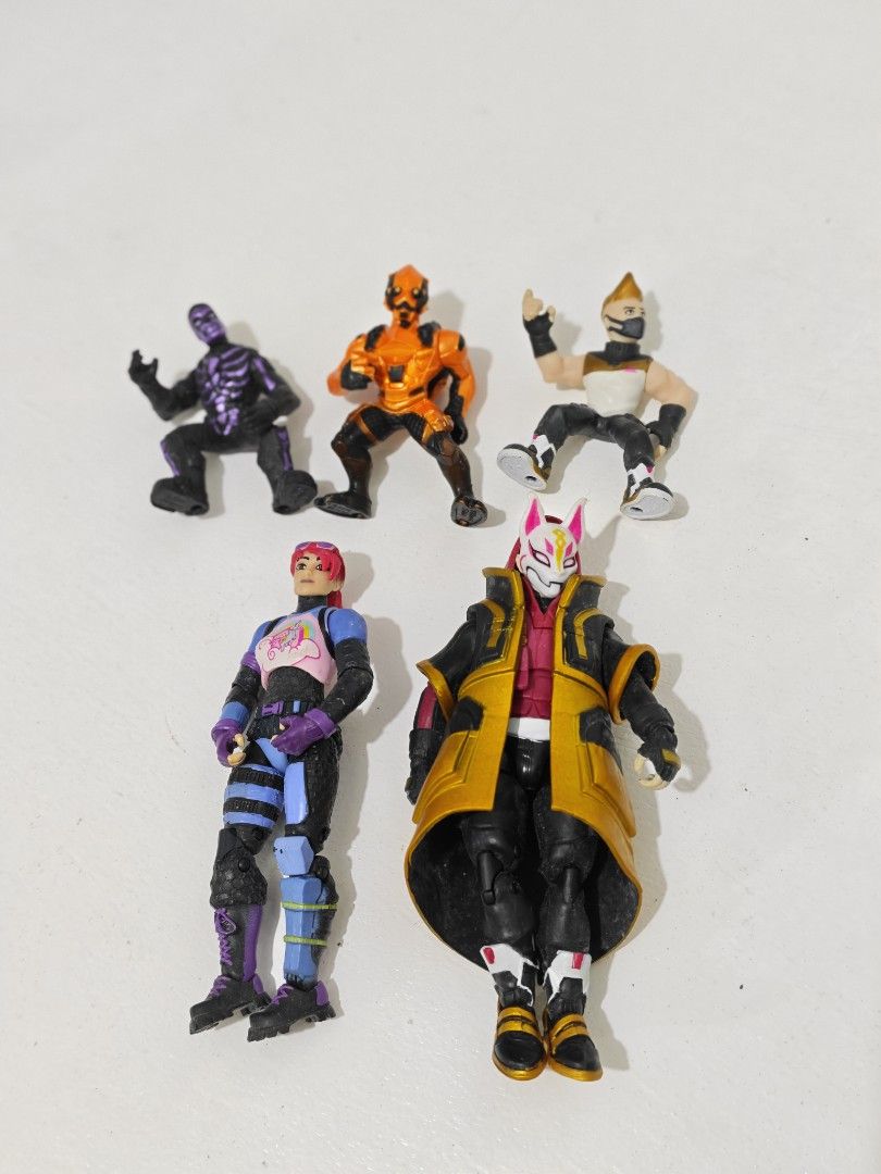 Preloved Action Figures Fortnite TAKE ALL (Category: Action & Battle Toys) located in Pasig City. Submitted by dian.juliet (Listing ID 1464254167, Image 1). Description: ▪️Preloved from USA ▪️What you see is what you get. ▪️Colors may vary due to lightning. ▪️Flaws are barely noticeable. ▪️Feel free to message me for other details. :) 🖤 dian.