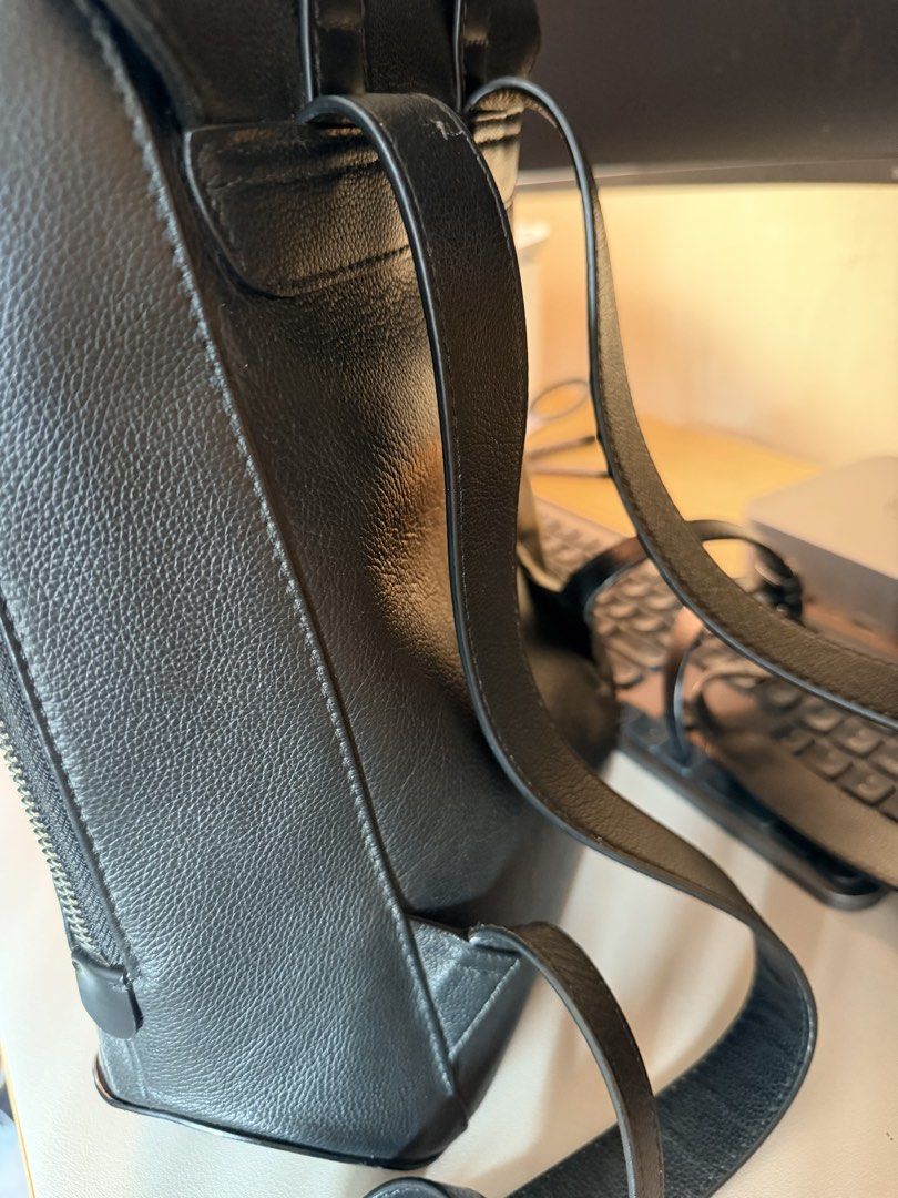 Preloved Lipault Paris Leather Backpack Small (Category: Backpacks) located in Santa Rosa. Submitted by importedgoodz (Listing ID 1464351844, Image 2). Description: Preloved Original Lipault Backpack Small Size Material: Cow Leather / Polyester Color: Black Actual photos posted what you see is what you get. No issues. RFS: Declutter Payment & Shipping Shipping cost charge to buyer (We ship nationwide) Item will be shipped from Sta Rosa City, Lagu