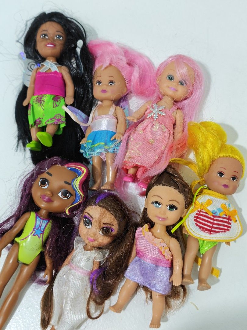 Preloved mini dolls and figures TAKE ALL (Category: Kids Toys) located in Pasig City. Submitted by dian.juliet (Listing ID 1464265415, Image 1). Description: ▪️Preloved from USA ▪️What you see is what you get. ▪️Colors may vary due to lightning. ▪️Flaws are barely noticeable. ▪️Feel free to message me for other details. :) 🖤 dian.