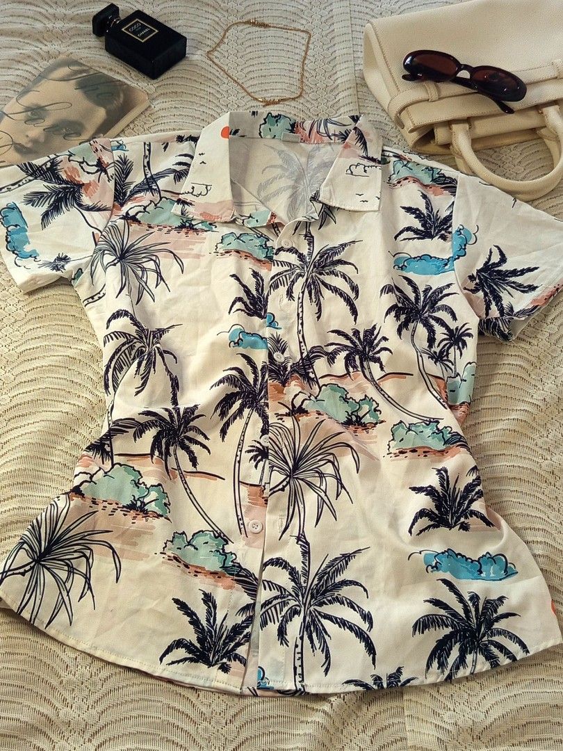 Pre-loved tops part 1 (Category: Blouses) located in Quezon City. Submitted by pertamerna (Listing ID 1464180055, Image 2). Description: Pre-loved tops name your price qc loc can meetup/courier (1-2 days) or same day delivery.