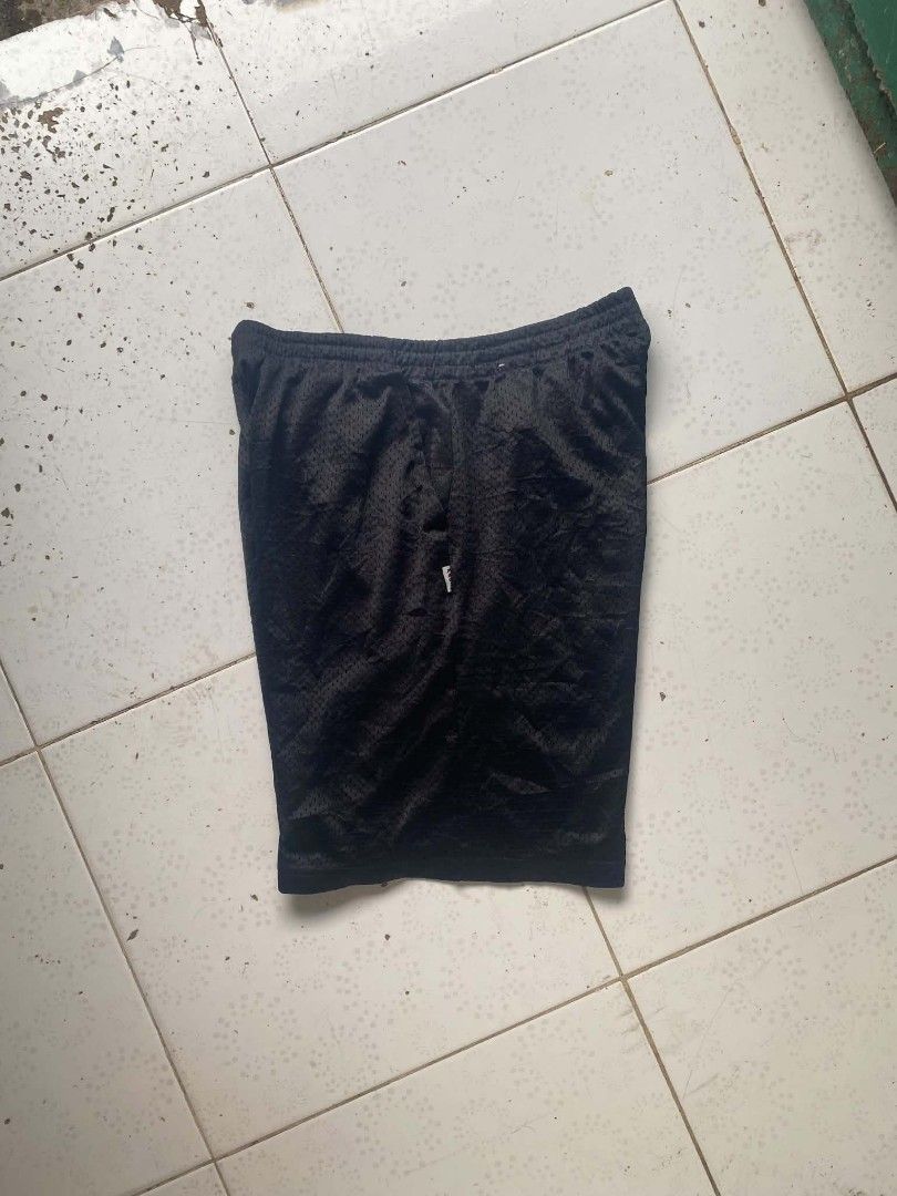 PRO-5 Black Mesh Basketball Shorts (Category: Shorts) located in Cavite. Submitted by mencho_anito5 (Listing ID 1464340706, Image 2). Description: - Brand: PRO-SPEC - Color: Black - Material: Super heavy duty mesh - Quality: Premium - Features: Elastic waistband with drawstring, 2 side pockets - Best for: Sports, casual wear - Comfort: Comfortable and breathable.