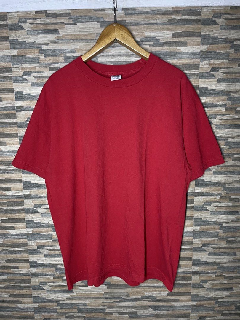 Pro Club Comfort Tshirt Red (Category: Tshirts & Polo Shirts ) located in Cabuyao City. Submitted by randelwru (Listing ID 1464241758, Image 1). Description: Pro Club Comfort Tshirt Red Size XL Width 22 Length 28 Excellent Condition 350🏷️Pesos Cabuyao Laguna📍.