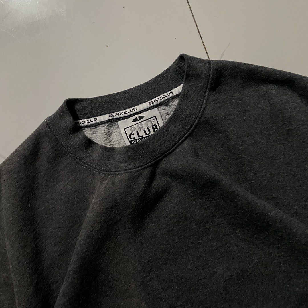 Proclub Sweater (Category: Hoodies) located in Quezon City. Submitted by mr.everythang (Listing ID 1464212645, Image 3). Description: Proclub Sweater Sz Small 22x27 Issue: See pics Excellent Condition (heavy pa).