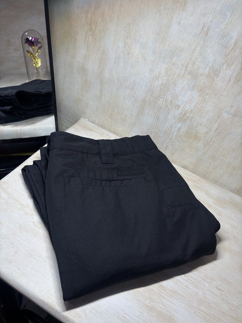 PROPPER TACTICAL PANTS (Category: Chinos) located in Cabuyao City. Submitted by pormanation-thrift-store (Listing ID 1464353061, Image 3). Description: PROPPER TACTICAL PANTS Condition: LIKE NEW Color rate: 10/10 (PWEDE SA MASELAN) Size: 38 Dimes: 38-40”Wx43”L Issue: NONE❌ Price: 1400.