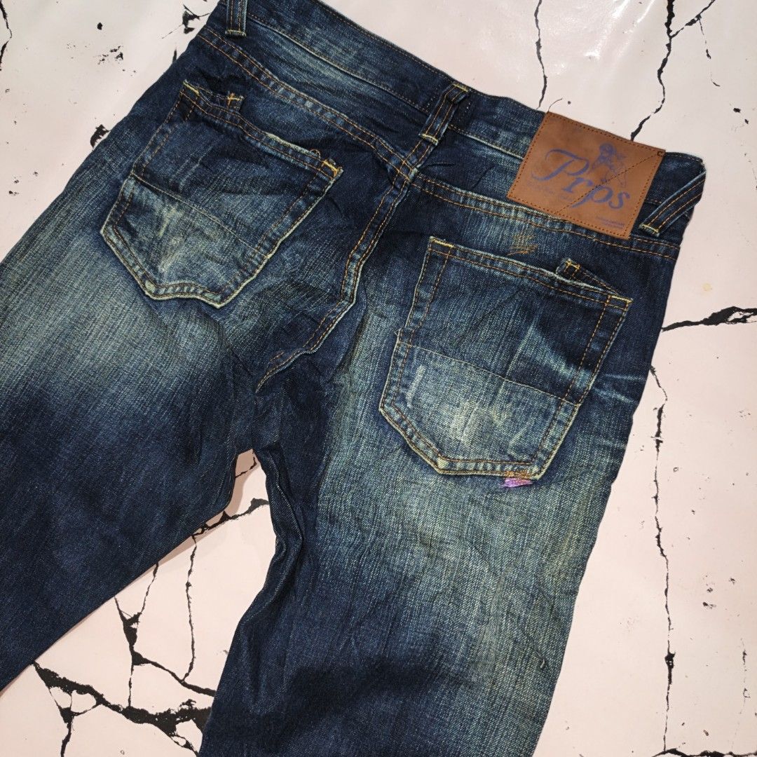 PRPS (Category: Jeans) located in Cebu City. Submitted by papart1993 (Listing ID 1464232161, Image 3). Description: PRPS 🇯🇵 DISTRESS DENIM PANTS BNEW WITH HANG TAG JAPANESE FABRIC SIZE 29 ON TAG FITS 31 ALL DETS POSTED 📩 .