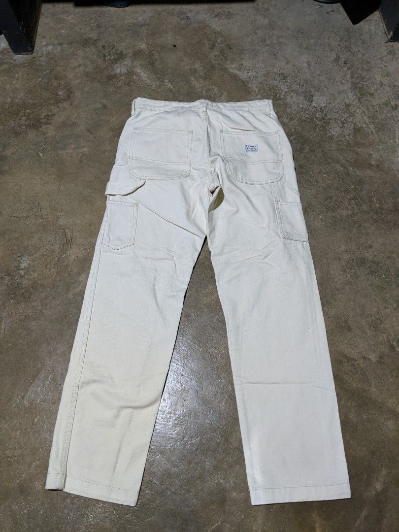 Pull & Bear Cream Carpenter Jeans (Category: Jeans) located in Aliaga. Submitted by anselthrifts (Listing ID 1464251114, Image 1). Description: fits size 31 700+sf.
