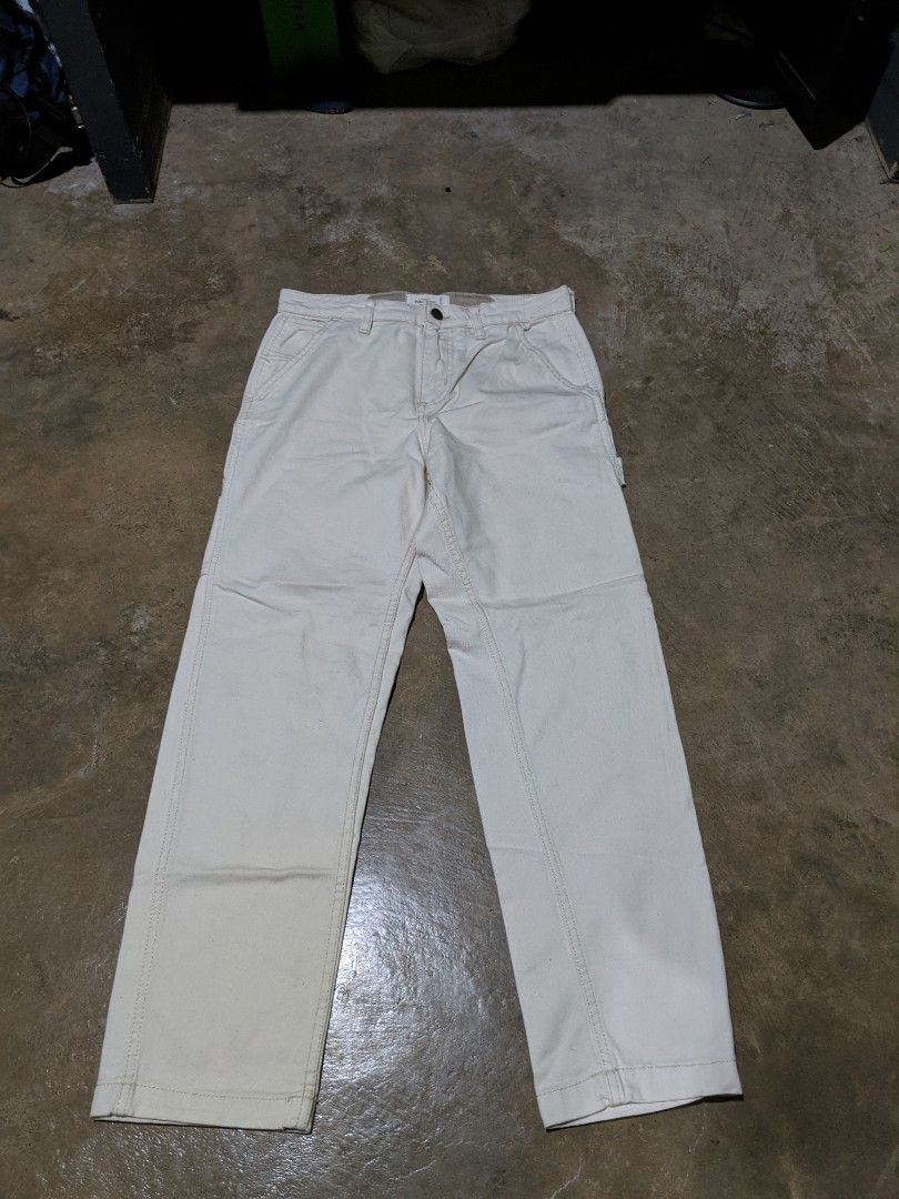 Pull & Bear Cream Carpenter Jeans (Category: Jeans) located in Aliaga. Submitted by anselthrifts (Listing ID 1464251114, Image 2). Description: fits size 31 700+sf.