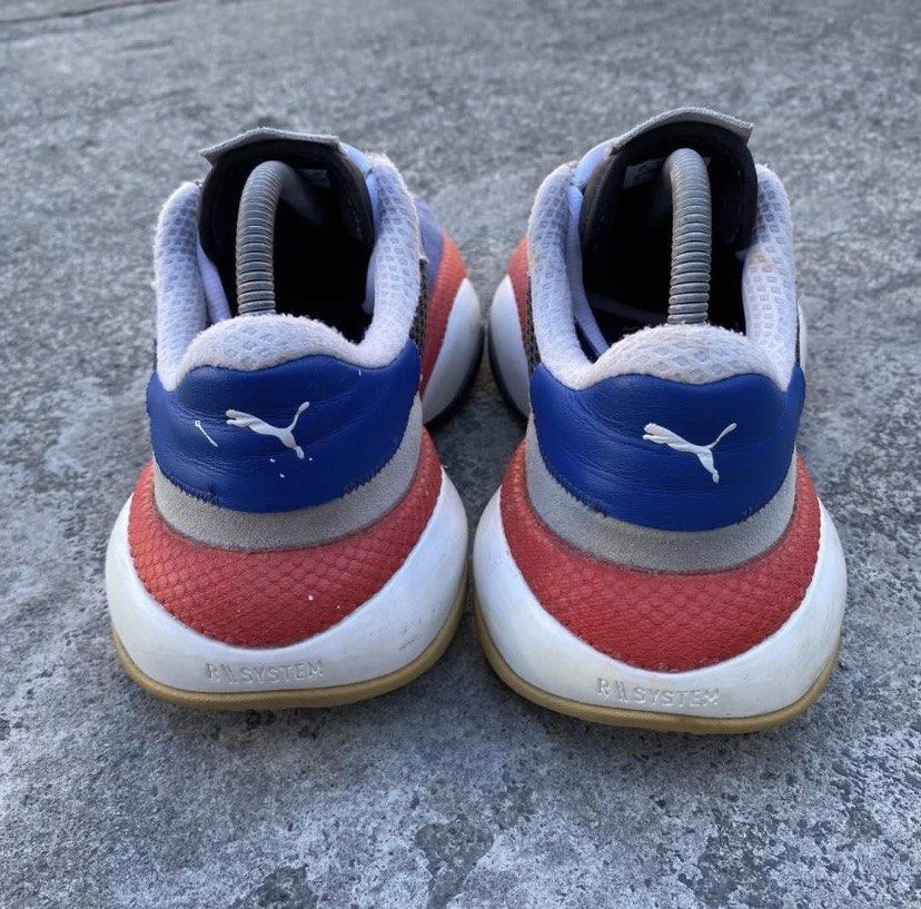 PUMA ALTERATION KURVE (Category: Sneakers) located in Cavite. Submitted by suotnilowsenze (Listing ID 1464250694, Image 2). Description: PUMA ALTERATION KURVE Size: 41 EUR ‘ 8.5 US ‘ 26.5 CM Authentic Excellent Condition Issue: Sign of usage ₱699 + 75 SHIPPING FEE.