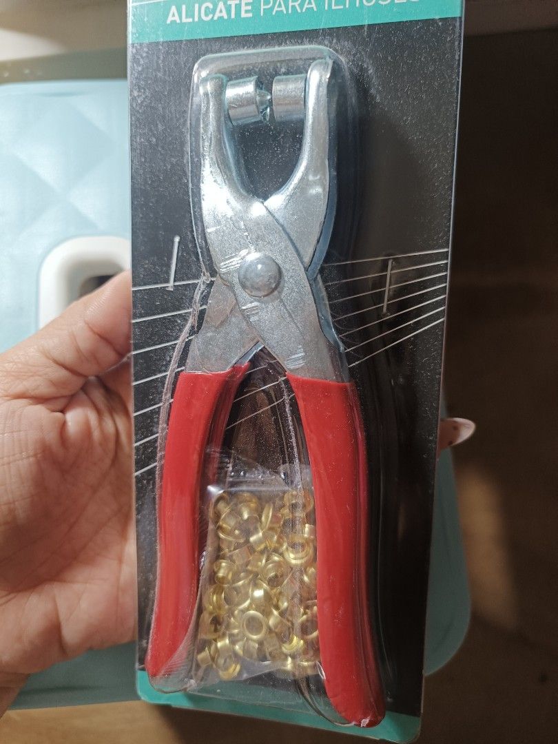 Puncher Eyelet Set (Category: Home Improvement Tools & Accessories) located in Manila. Submitted by lotty_2489 (Listing ID 1464216918, Image 2). Description: Brandnew GoodQuality Onhand COD GcashPayment #09706504365 Charm.
