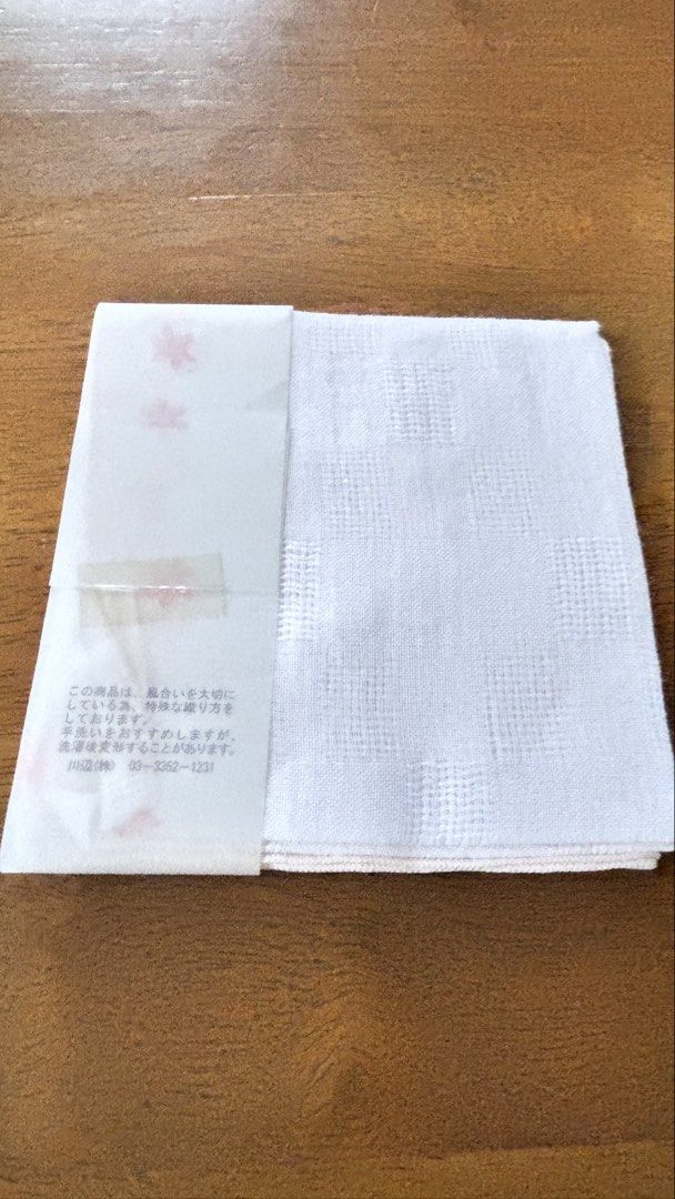 Pure handkerchief (Category: Other Accessories) located in Calamba. Submitted by cur8d (Listing ID 1464188660, Image 2). Description: .