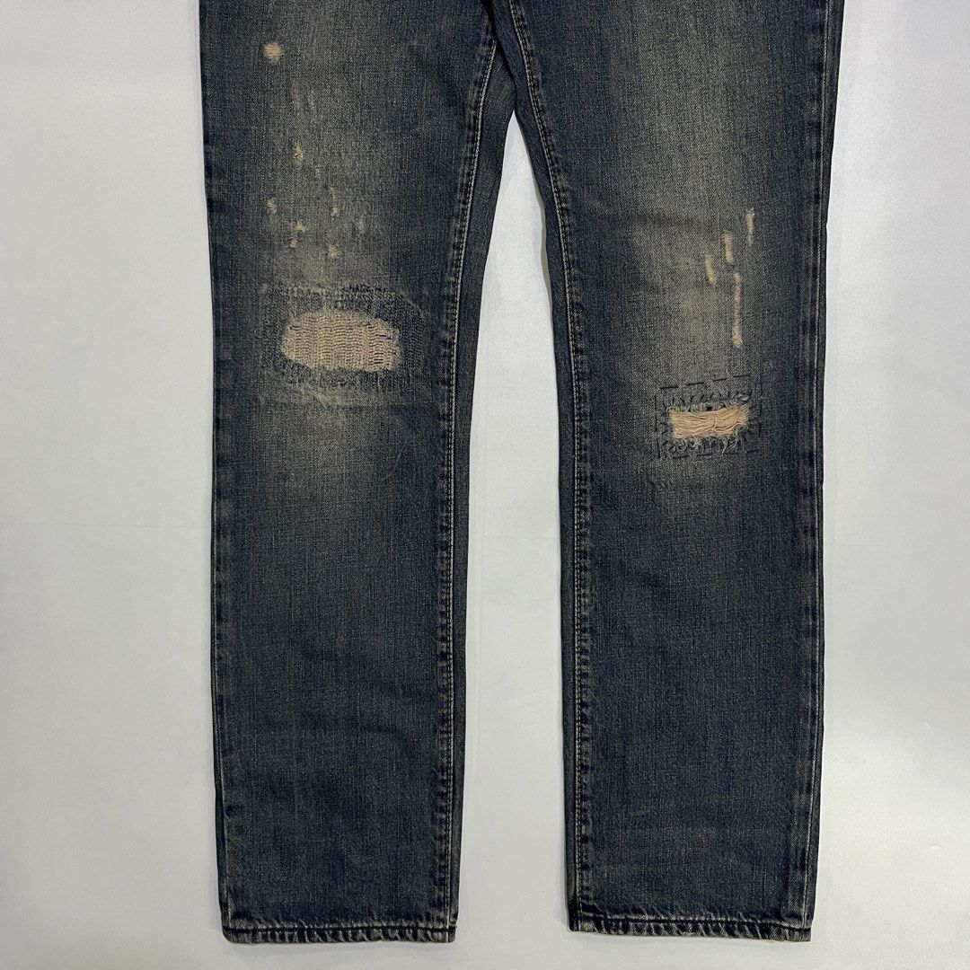 RALPH LAUREN DISTRESSED DENIM JEANS (Category: Luxury Apparel) located in Bacolod City. Submitted by the.finest (Listing ID 1464237710, Image 3). Description: Ralph Lauren Distressed/Patchwork Denim Jeans Waistline: 30-31 Length: 40.5 Condition: 9/10 2,000+shipping fee.