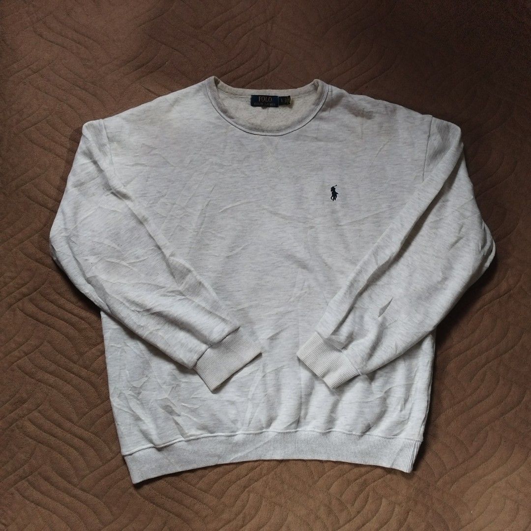 Ralph Lauren Sweater (Category: Coats, Jackets and Outerwear) located in Davao. Submitted by giyuu06 (Listing ID 1464160105, Image 1). Description: Ralph Lauren Sweater | Large | Excellent Condition L 25.5 W 23.