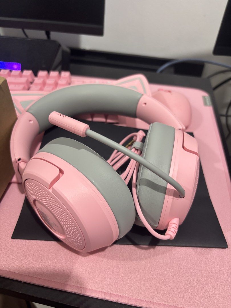 Razer Kraken Kitty V3 X Quartz Edition Wired Gaming Headset (Category: Headphones & Headsets) located in Manila. Submitted by kleesia (Listing ID 1464239652, Image 3). Description: - Razer Kraken Kitty V3 X Gaming Headset - Quartz Edition (Pretty Pink) - Wired Connection - Compatible with: PC, Mac, PlayStation, Nintendo Switch, Steam Deck, Smartphones - Ideal for Gaming and Everyday Use - Includes Original Packaging and Manual.