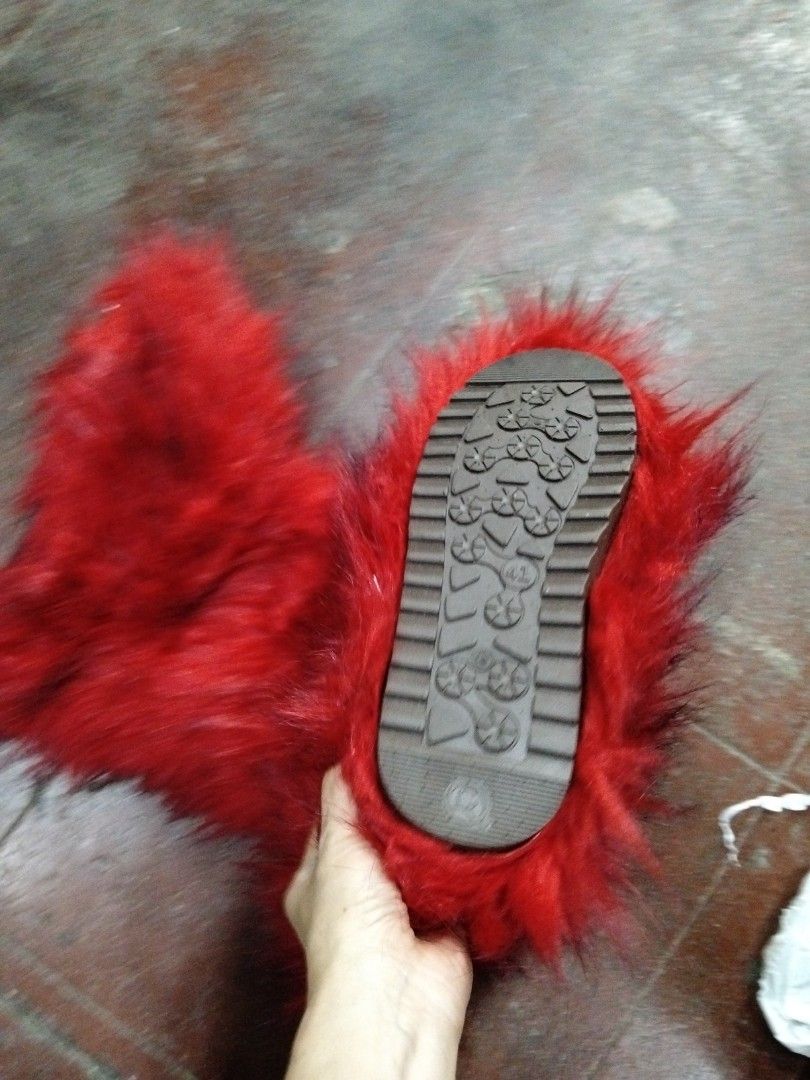 Red boots (Category: Boots) located in El Salvador. Submitted by francheskaukayukay (Listing ID 1464225763, Image 3). Description: made in Japan.
