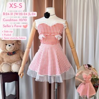 (Category: ) located in . Submitted by Ashantyscollezion (Listing ID 1464319163, Image 1). Description: .