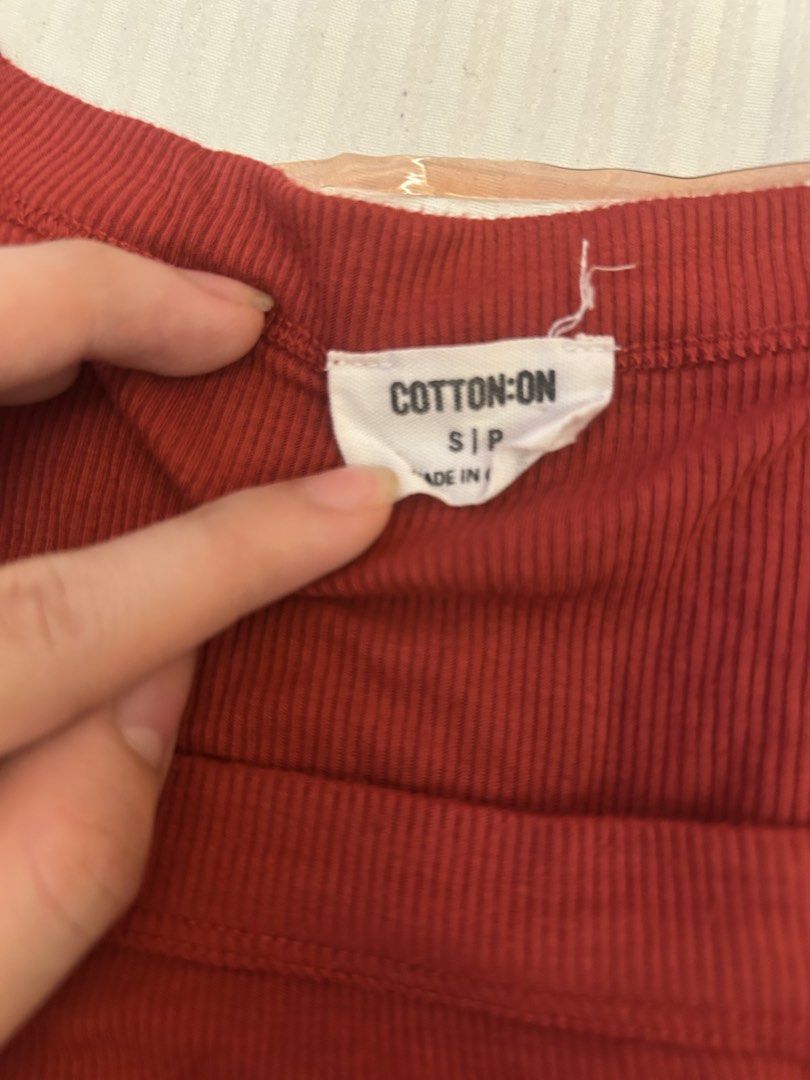 Red longsleeve cotton on (Category: Longsleeves) located in Manila. Submitted by coquettecosette (Listing ID 1464212361, Image 2). Description: Cute red longsleeve❤️ Comfortable material and very flattering!.